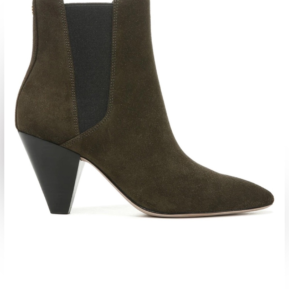 Veronica Beard
Baxter Suede Western Chelsea Boots  Sz. 9M